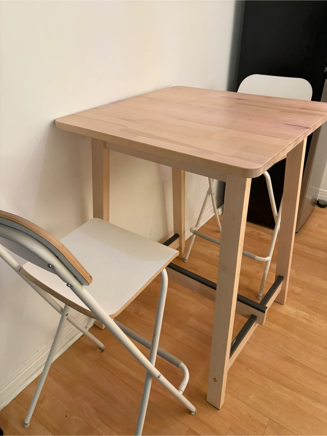 IKEA Table - photo 2