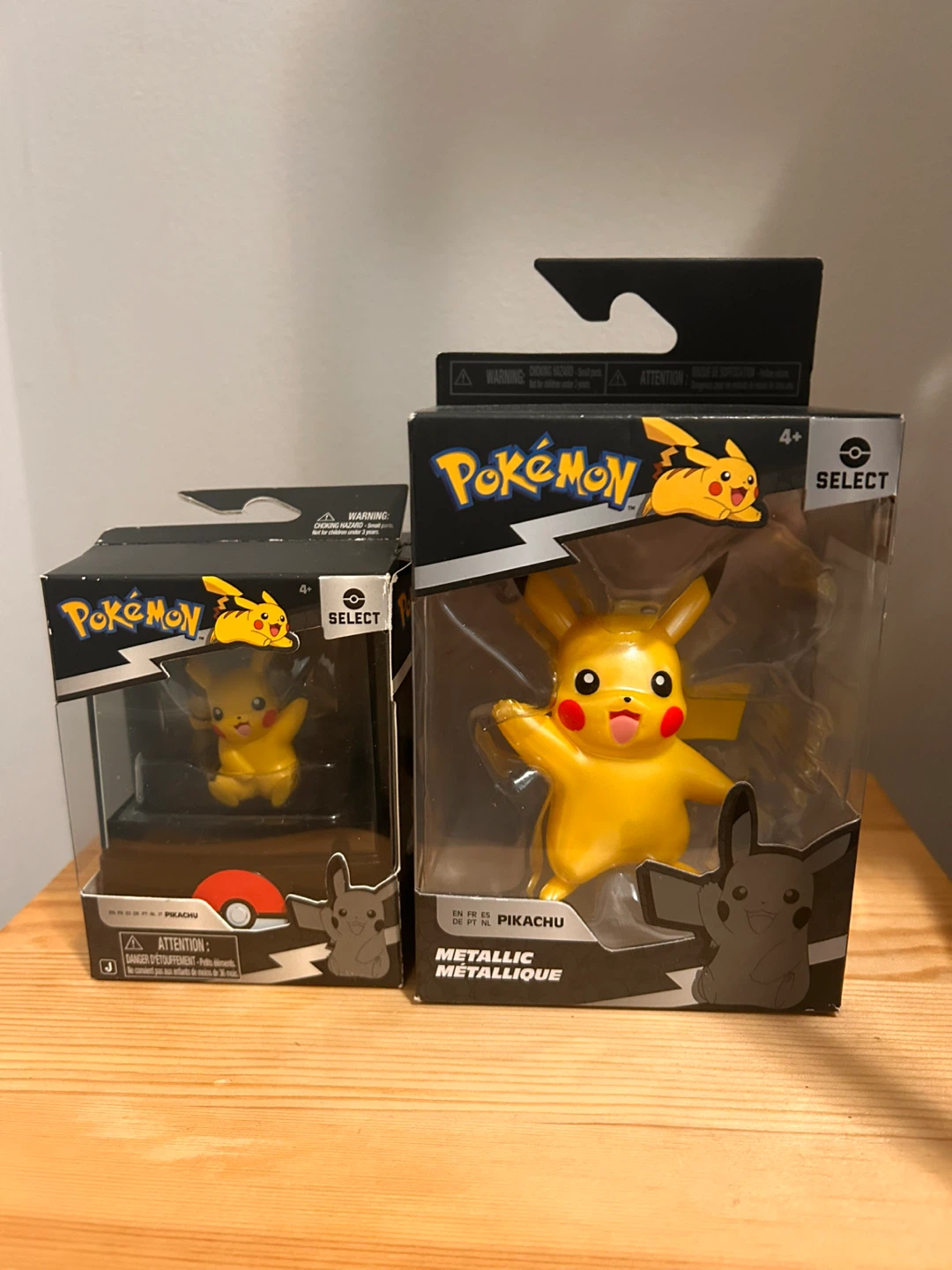 Pokémon Pikachu Select Metallic Action Figures (2-Pack)