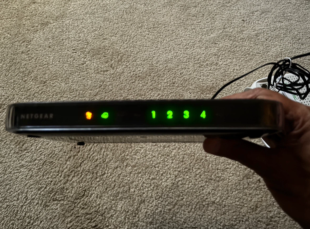 Netgear N600 WNDR3400v2 Dual Band Wireless Router - photo 5