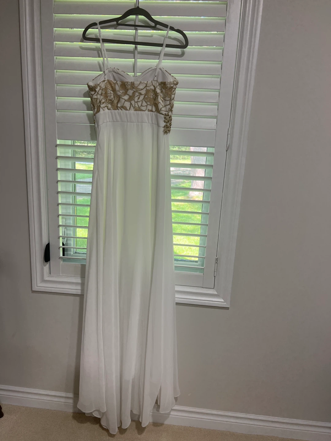 Inspiration White and Gold Formal Dress Size 38 - photo 2