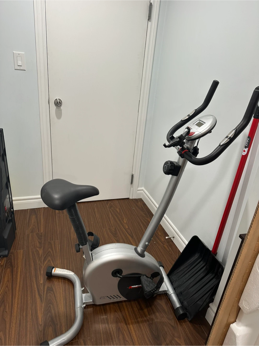 Exercise bike for sale - photo 3