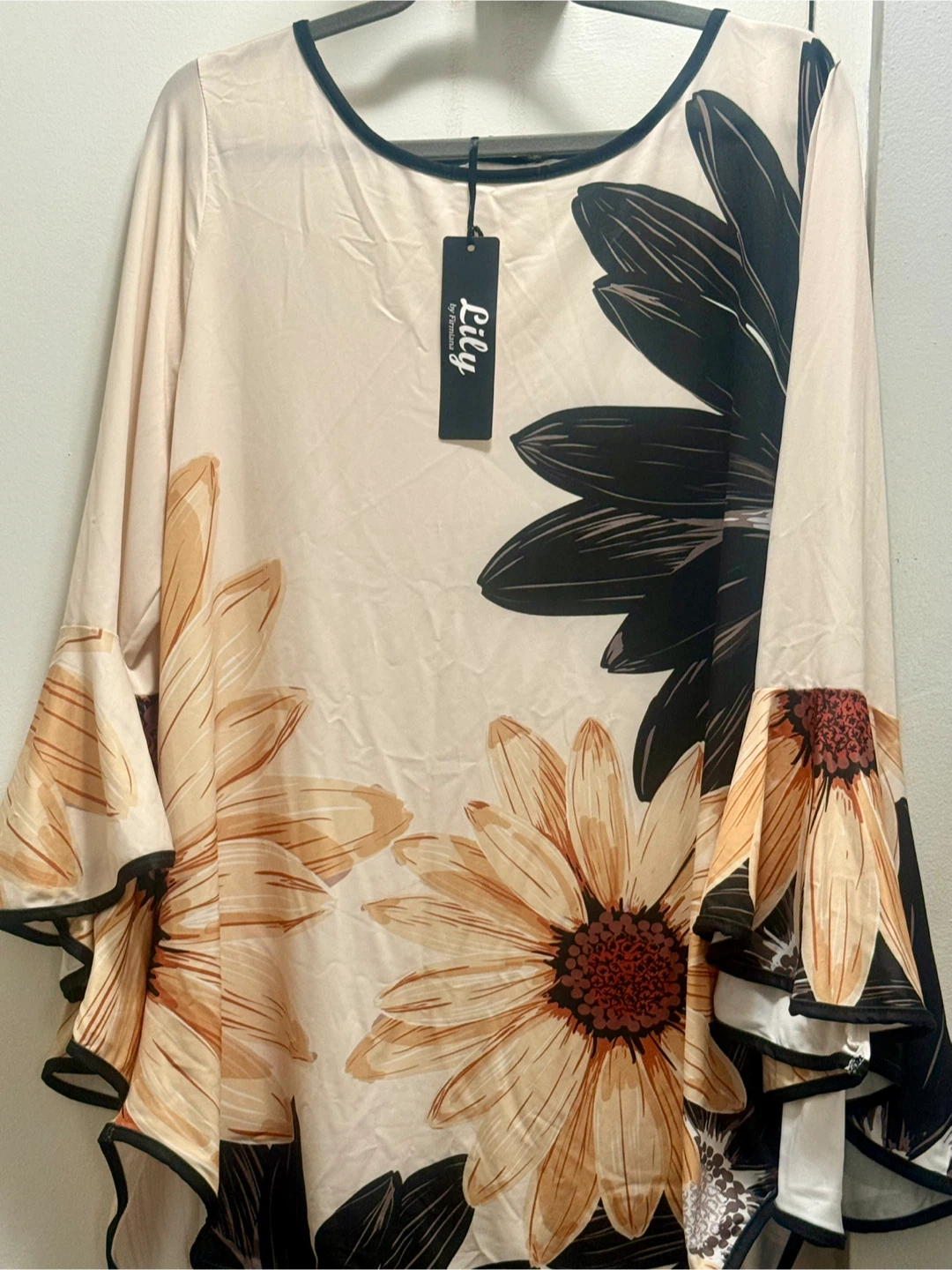 Ladies tops/blouse
