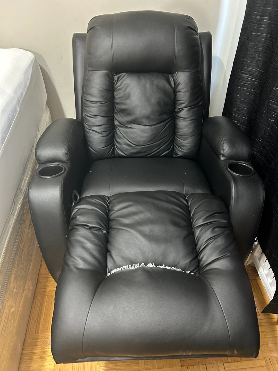 Black Recliner Chair with Massage Function - photo 3