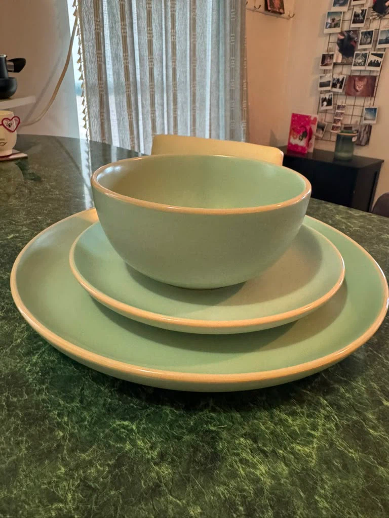 12-piece Dinnerware Set