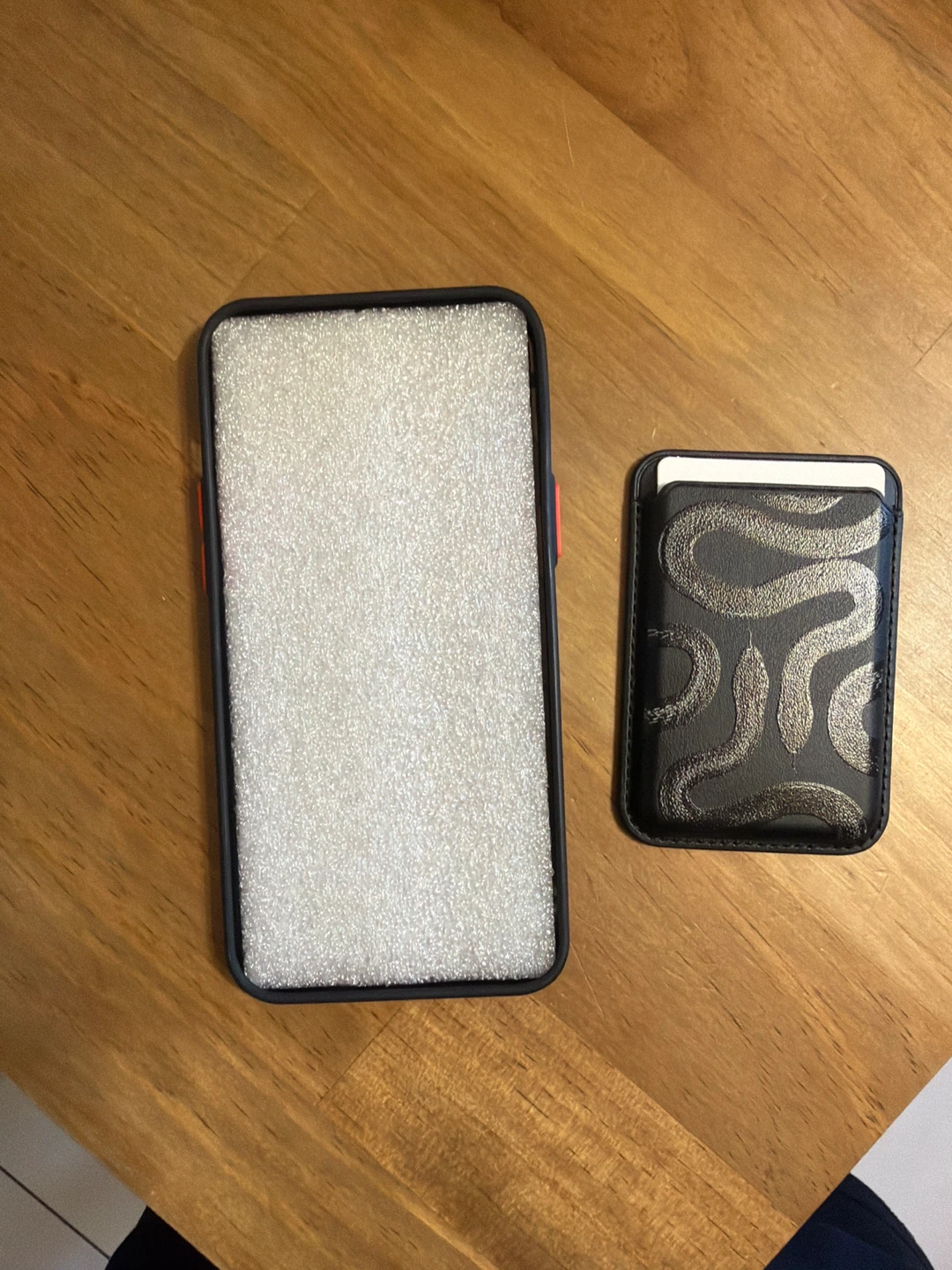 14 plus Phone Case with Snake Design and Wallet Attachment - photo 2