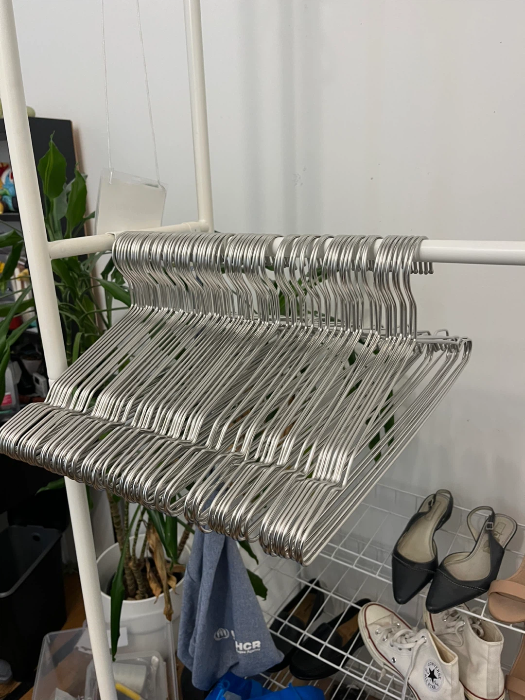 MOVING SALE — Lots of metal hangers! (78+ count)