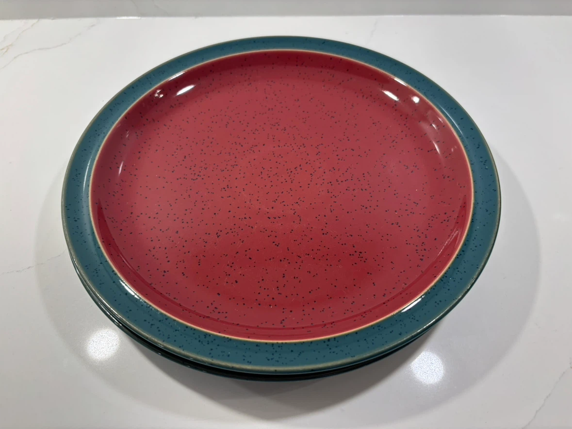 SET (2) Denby HARLEQUIN 10.25" Dinner Plates, Red Green - photo 2