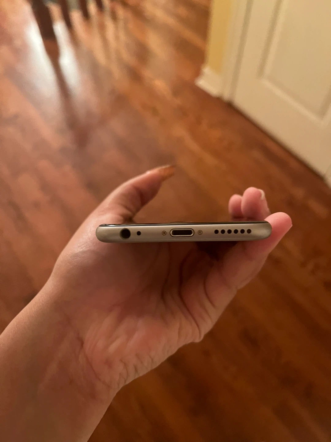 iPhone 6s - Silver 32GB - photo 3