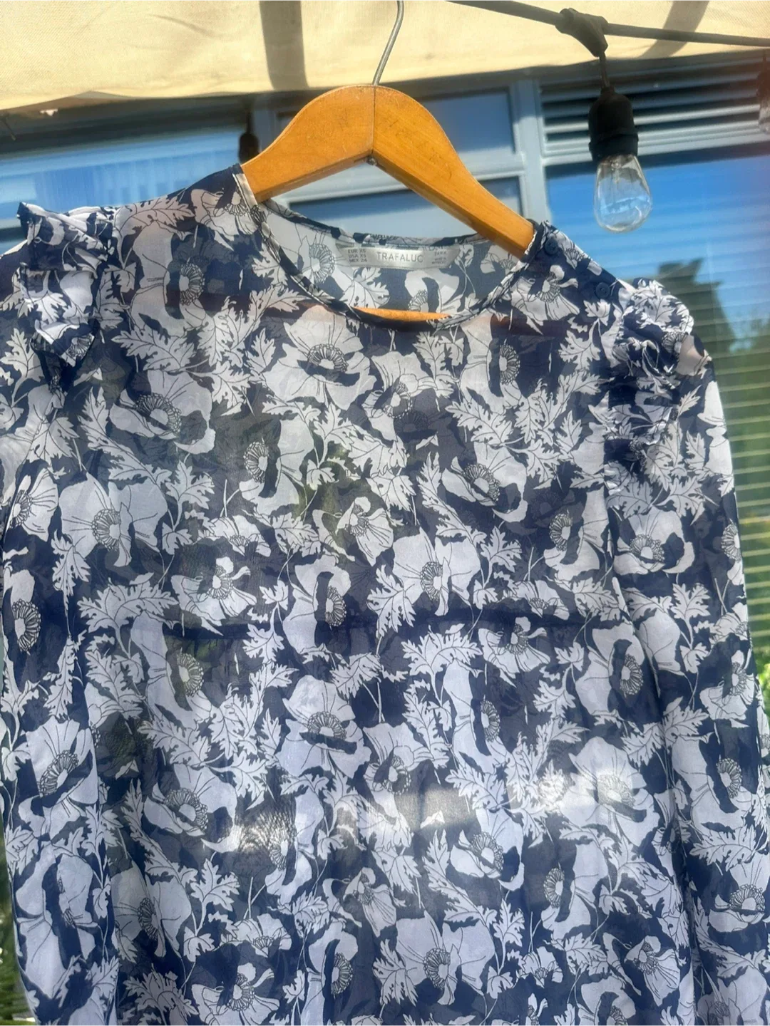Zara woman flowy, sheer, long sleeve blouse with details - photo 3