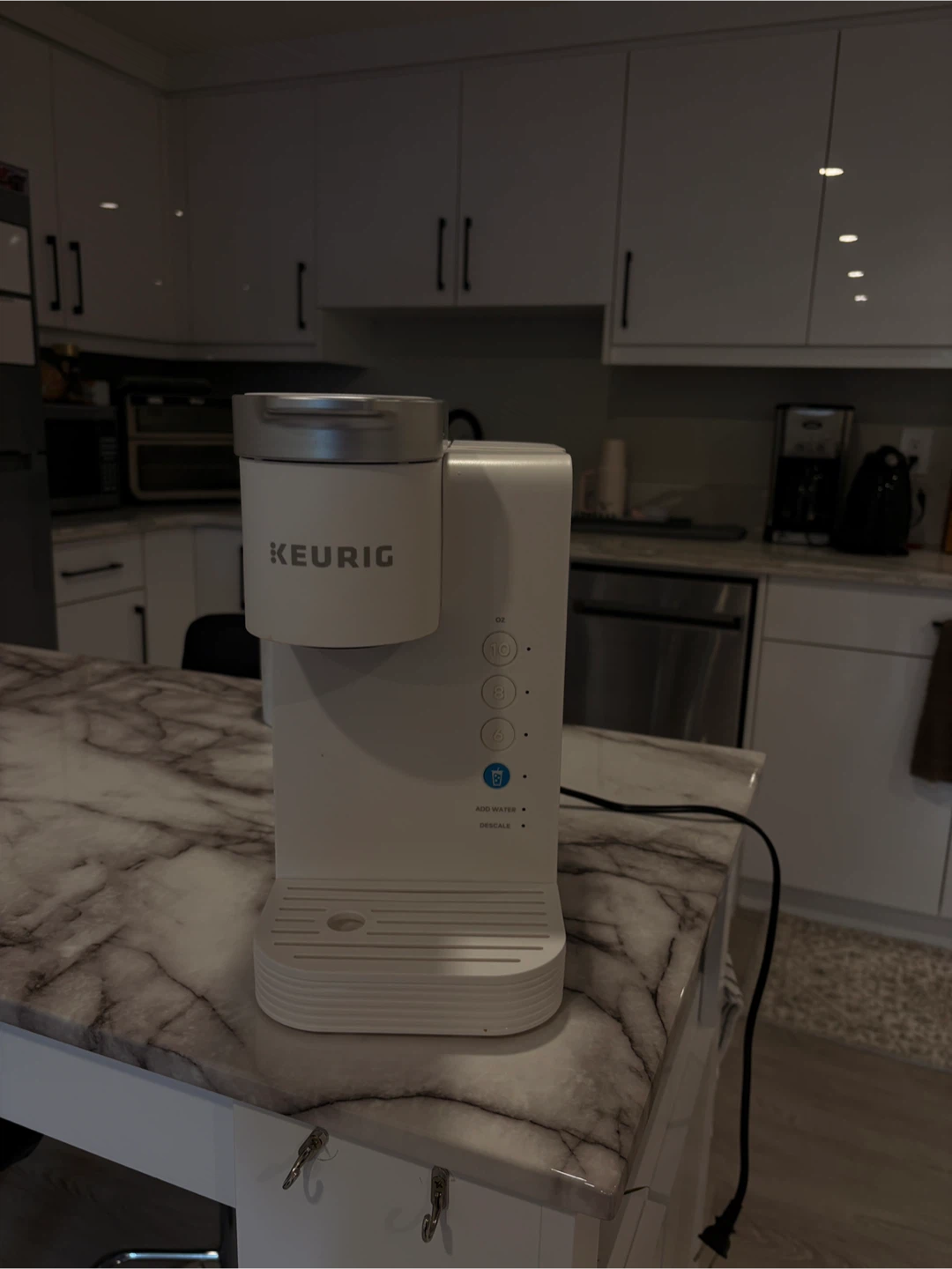 White Keurig Coffee Maker (+iced coffee)