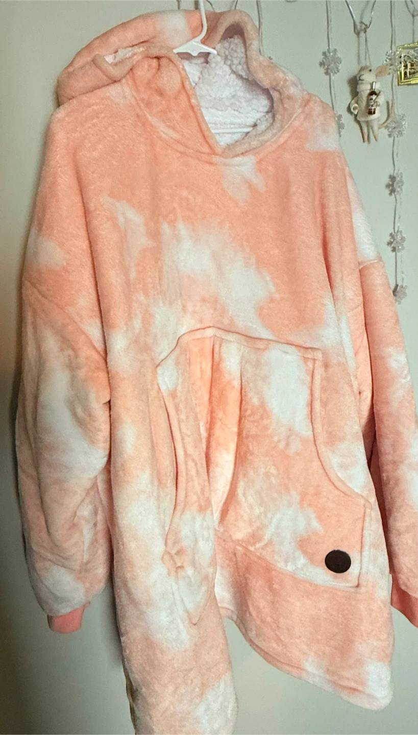 Oversized Wearable Sweatshirt Blanket for Adults - photo 2