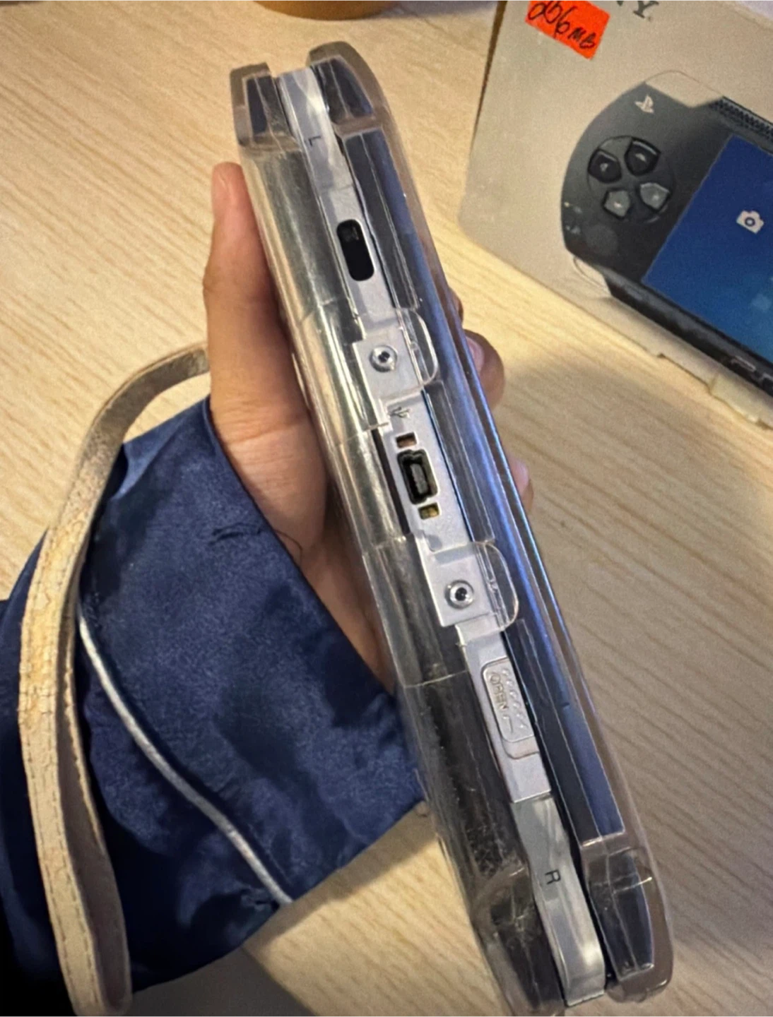 Sony PSP-1001 Portable Entertainment System - photo 4