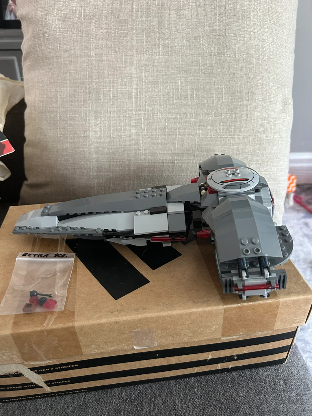 LEGO Star Wars 7663 Sith Infiltrator - photo 2