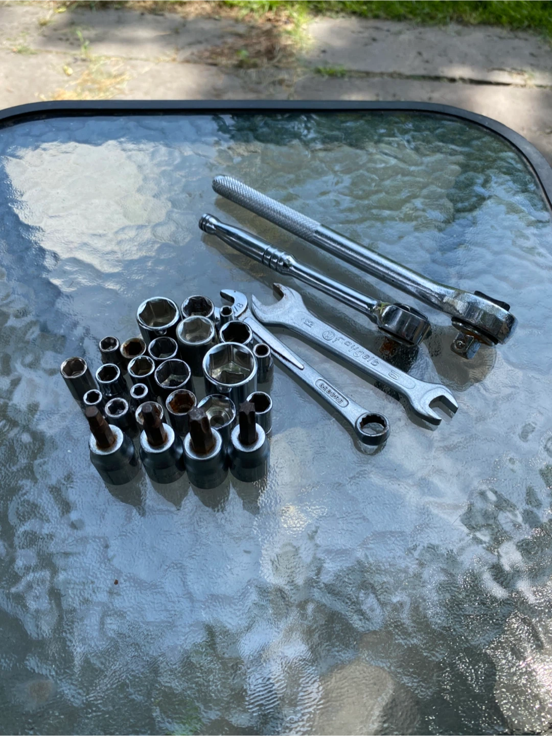 Ratchet and Socket Set - photo 2