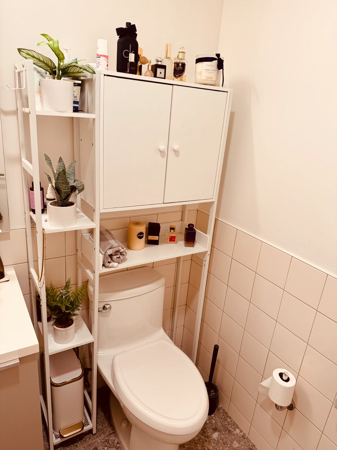 White Bathroom Storage Shelf Unit