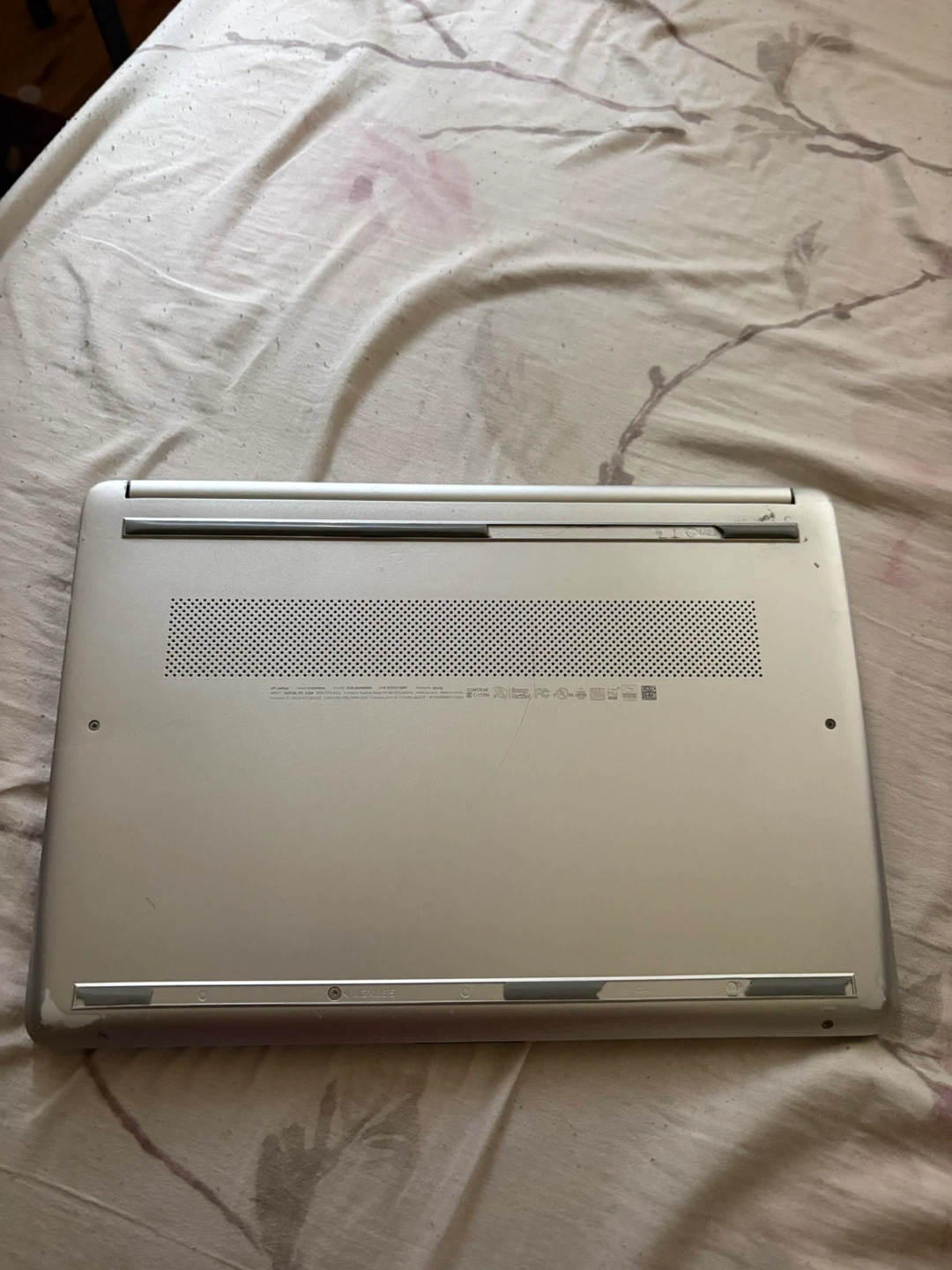 HP Laptop - photo 3