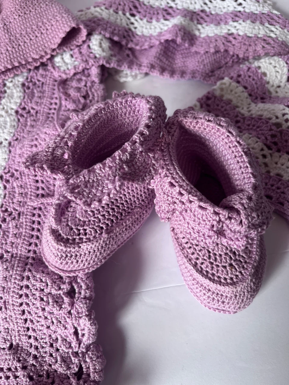 Handmade Crochet Baby Set - Blanket, Hat & Booties - photo 2