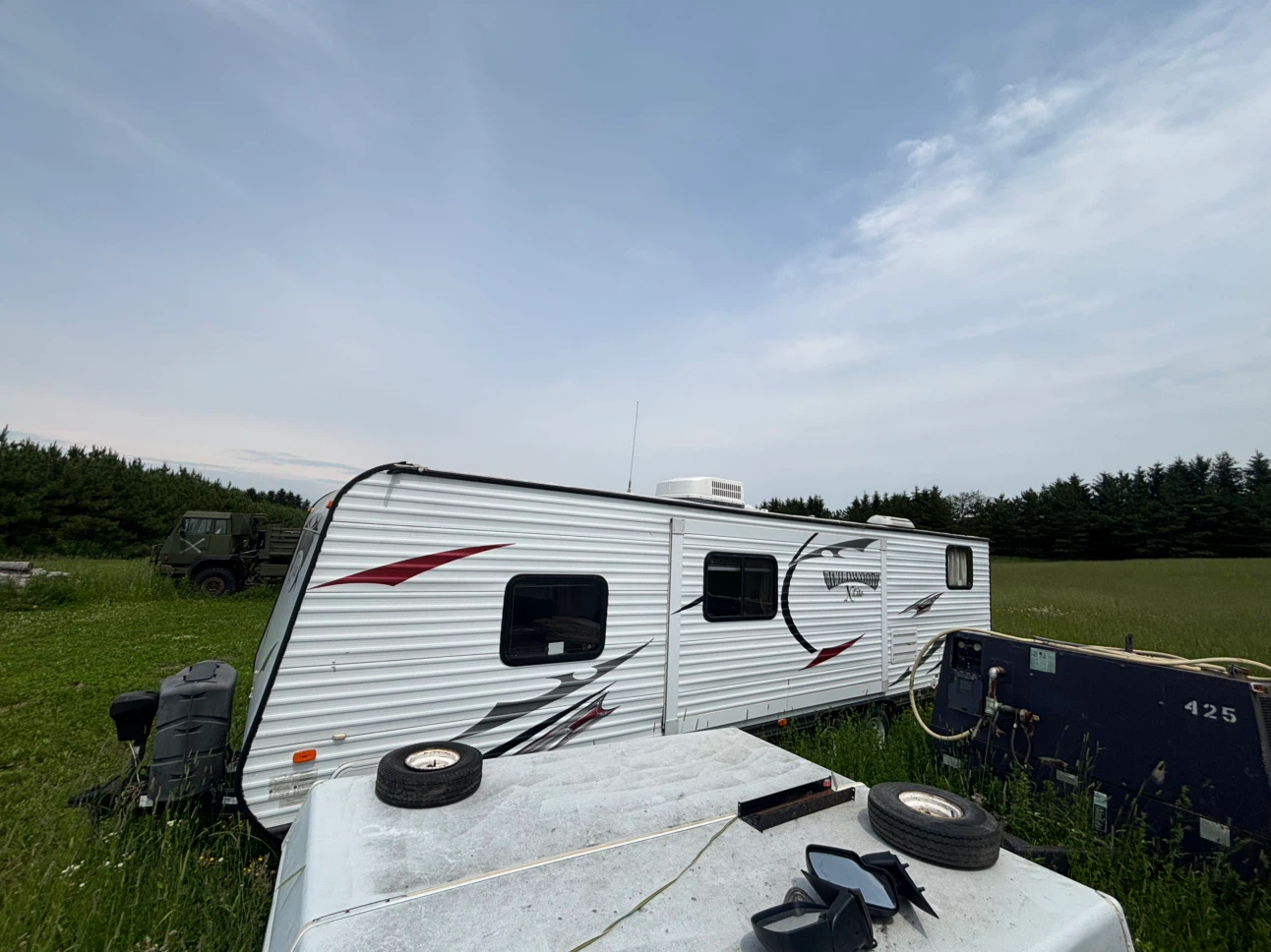 Wildwood Lite Travel Trailer - photo 2