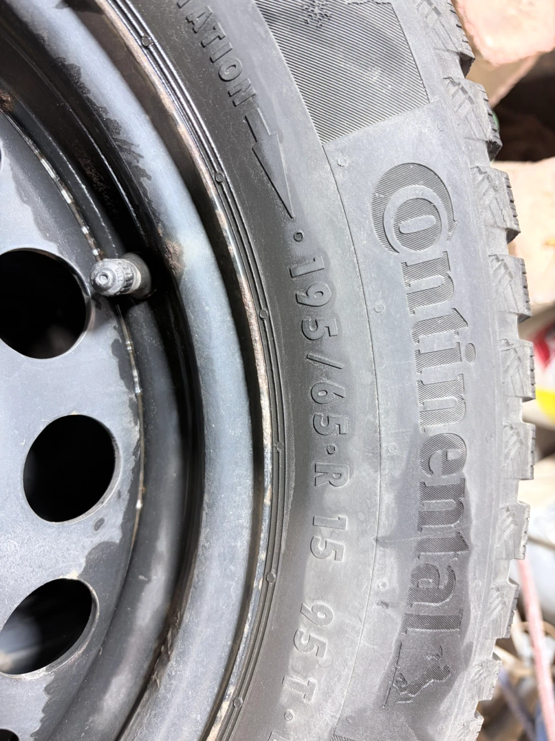 ORIGINAL VW Continental 195/65 R15 Winter Tires (Set of 4) - photo 3