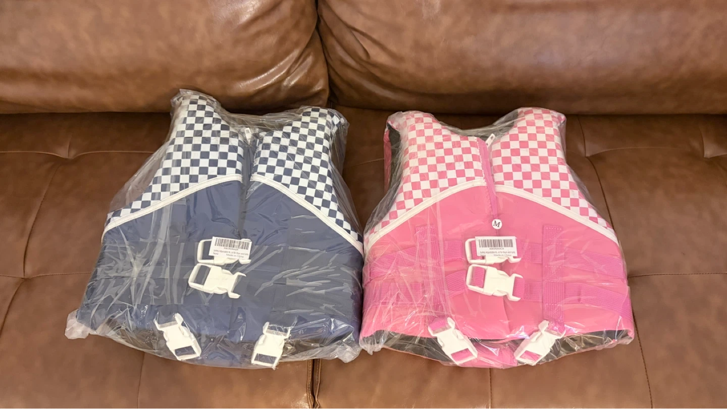 Chriffer Kids Life Vests (2) - Pink & Blue