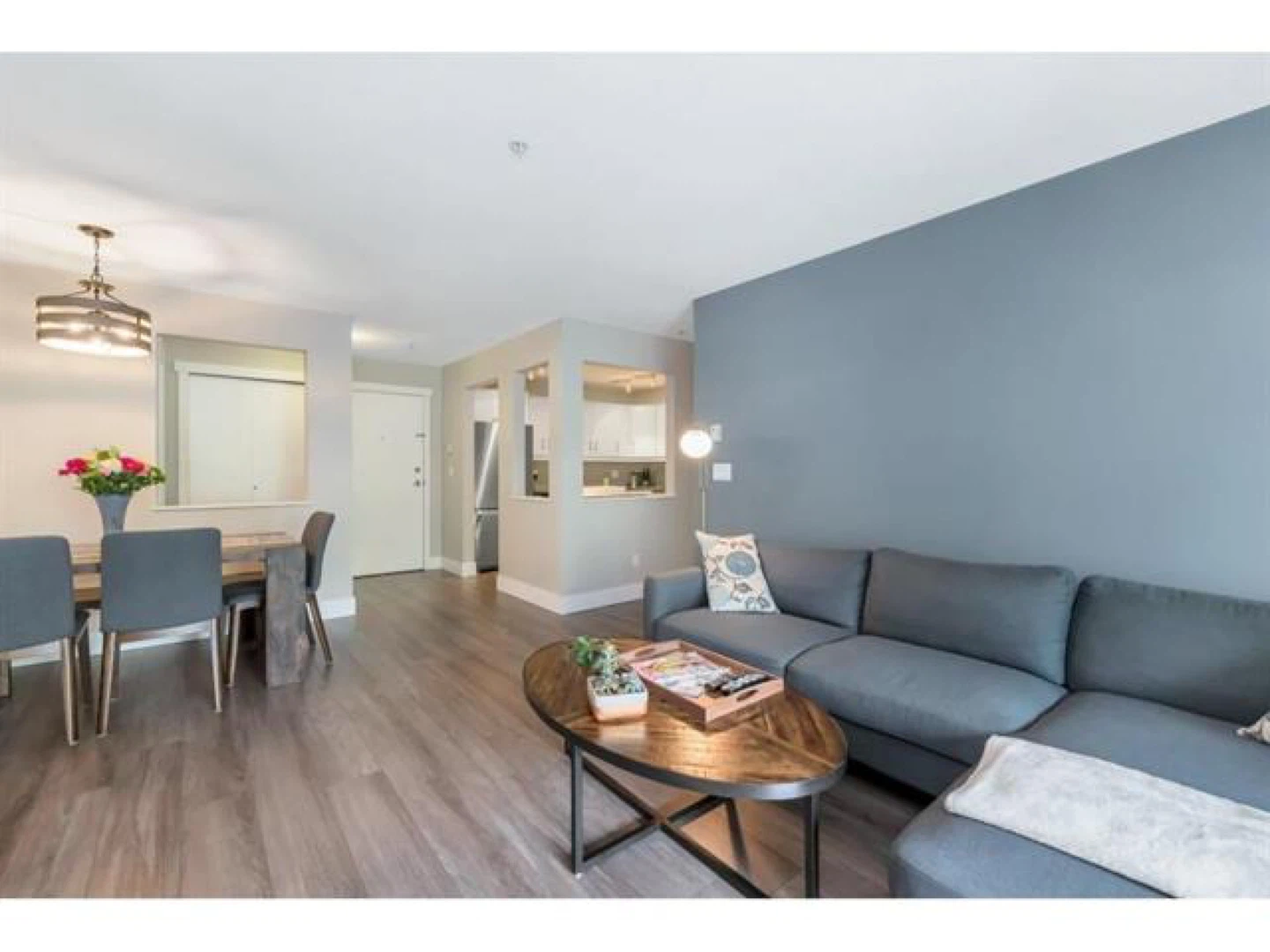 Impeccable 2 bed 2 bath - photo 2
