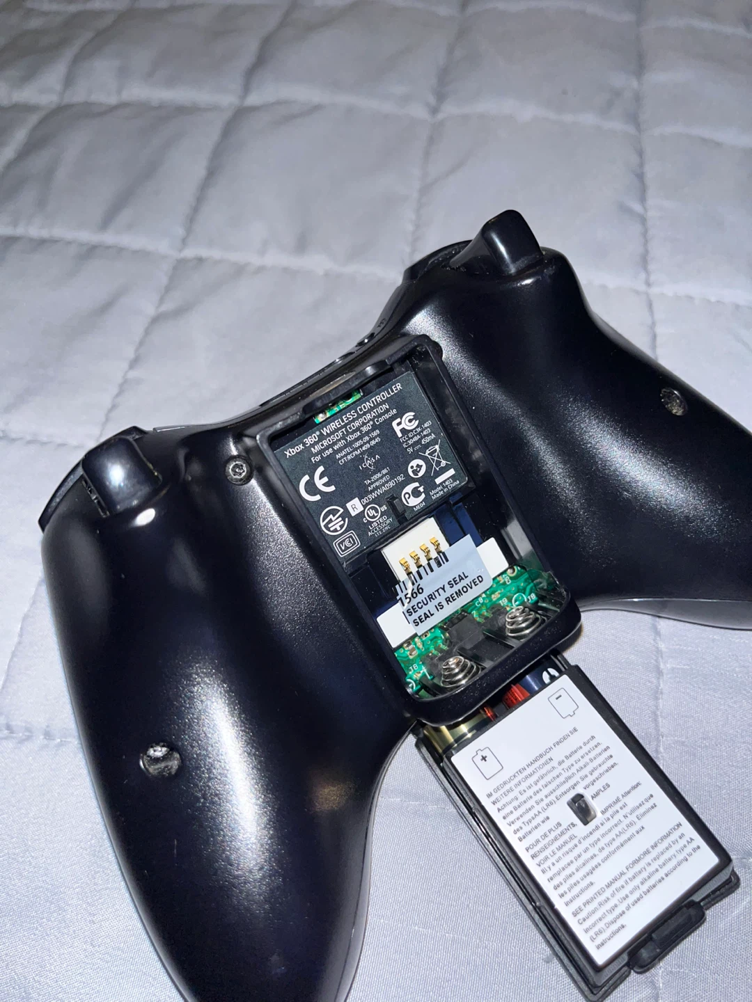 Xbox 360 Console Bundle and Accessories - photo 4