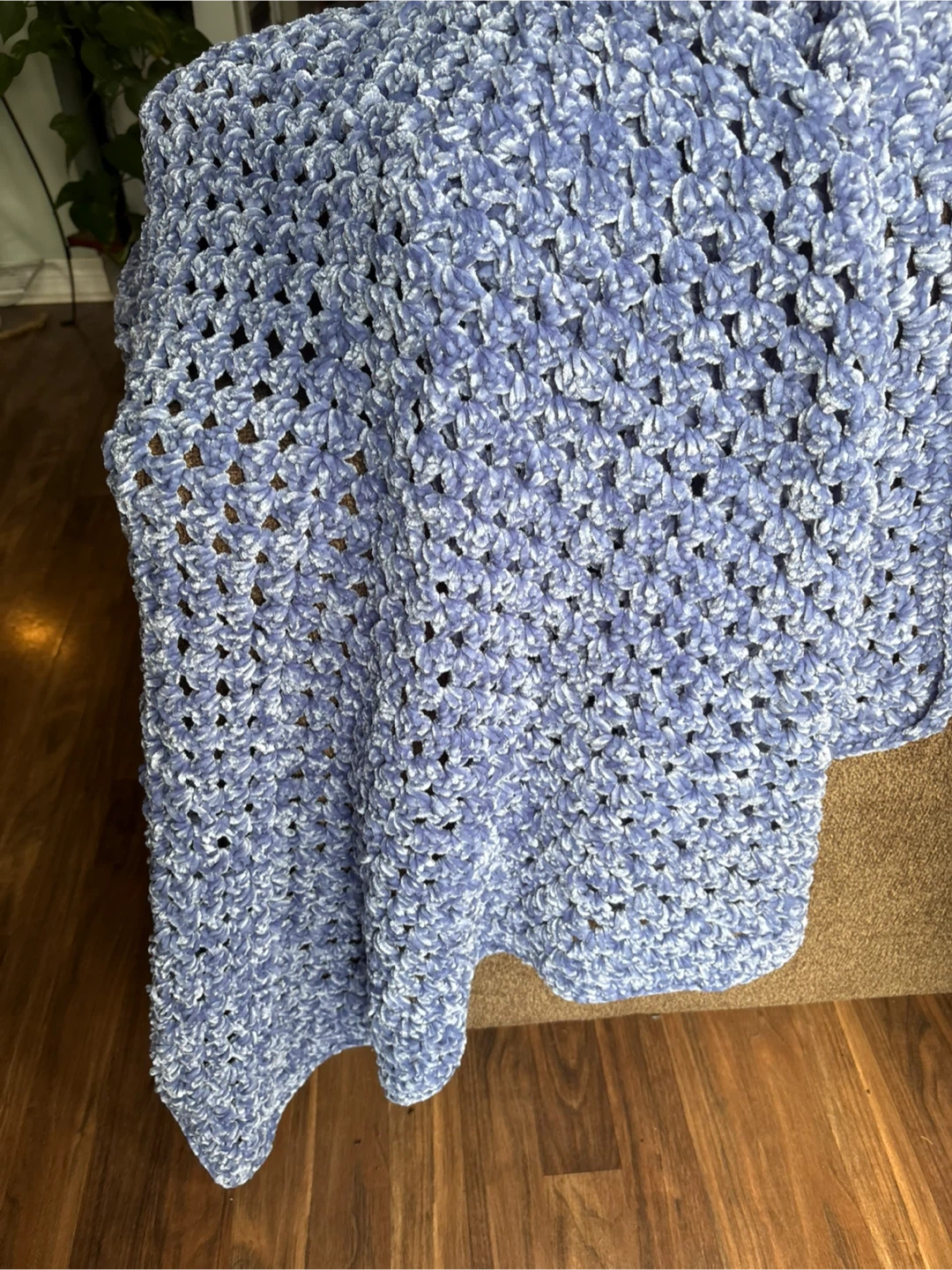 Hand made crocheted velvet yarn blanket. - photo 3