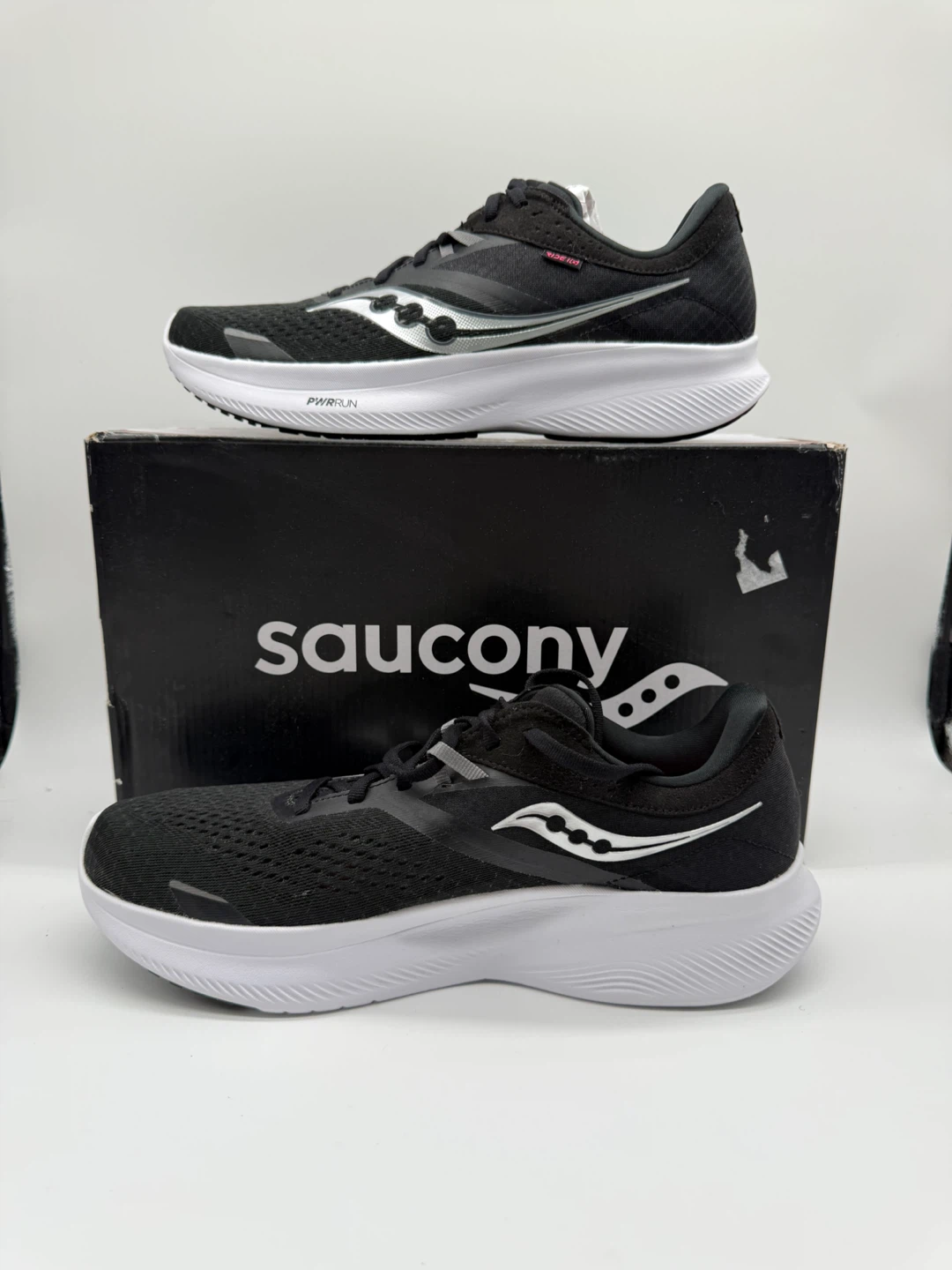 Saucony Ride 16 Black/White Women's Running Shoes Size US 11