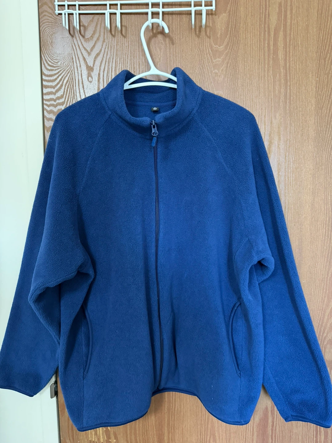 Hollister Grey Diamond Pattern Sweater - photo 5