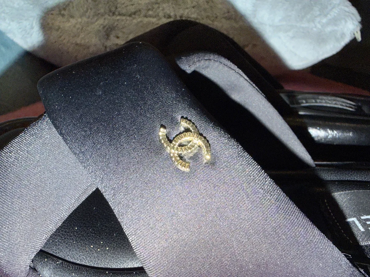 Chanel Black Satin CC Logo Slide Sandals - photo 5
