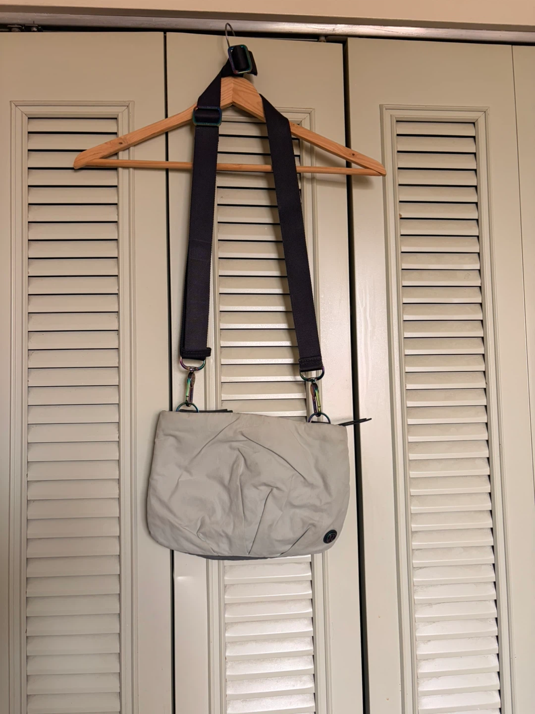 Lululemon Crossbody Bag - photo 2