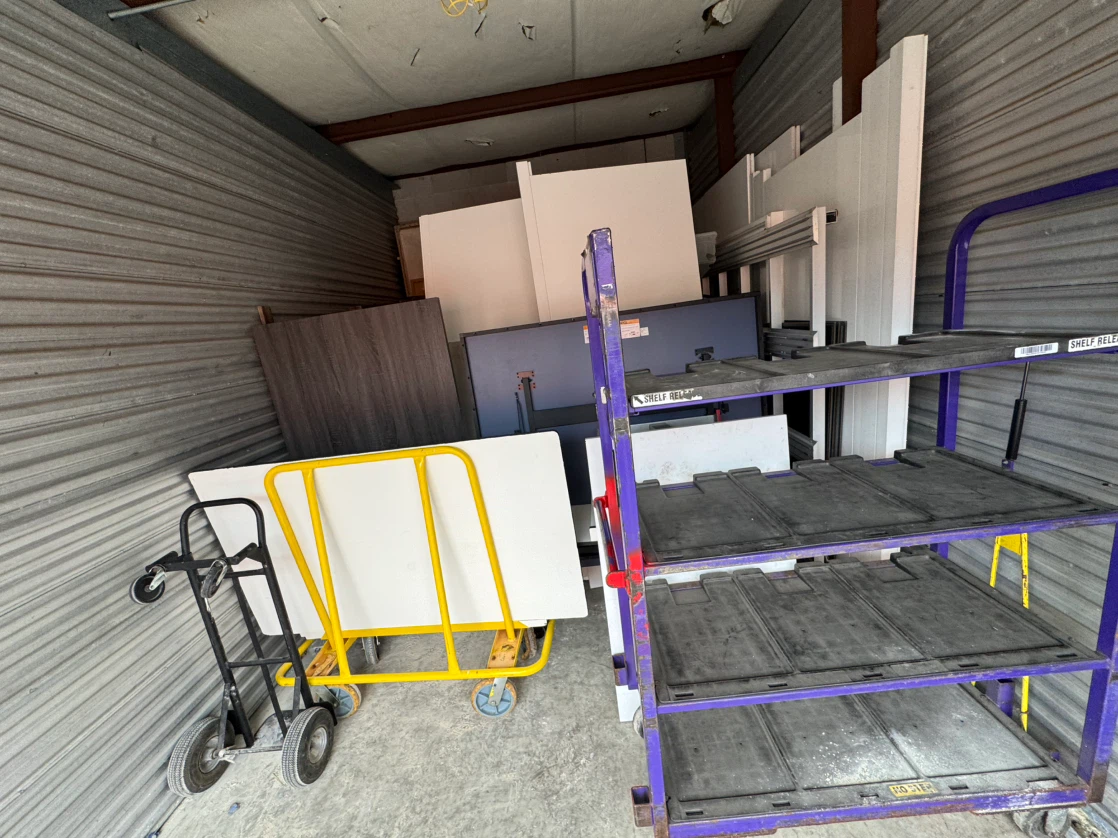 Free storage space (must take all) - photo 2