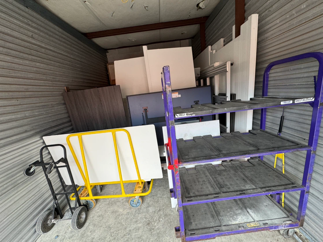 Free storage space (must take all) - photo 3