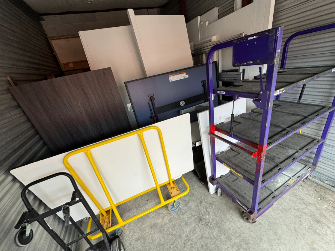 Free storage space (must take all) - photo 4