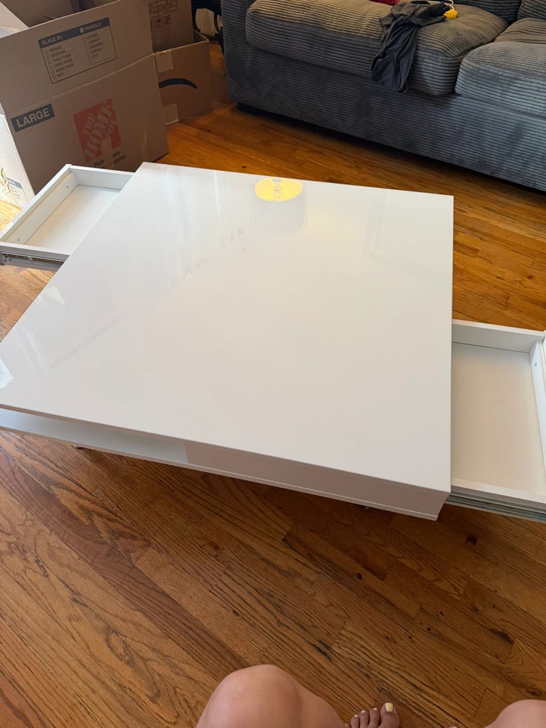 White High-Gloss Coffee Table with Drawers - photo 2