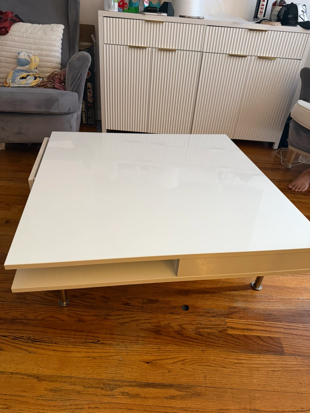 White High-Gloss Coffee Table with Drawers - photo 3
