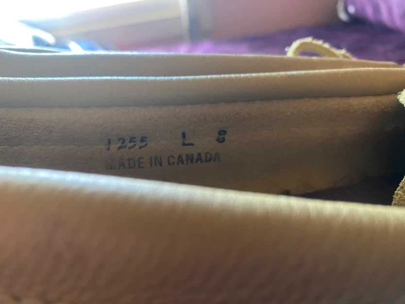 D. Chief Canada Moccasins Size L 8 - photo 3