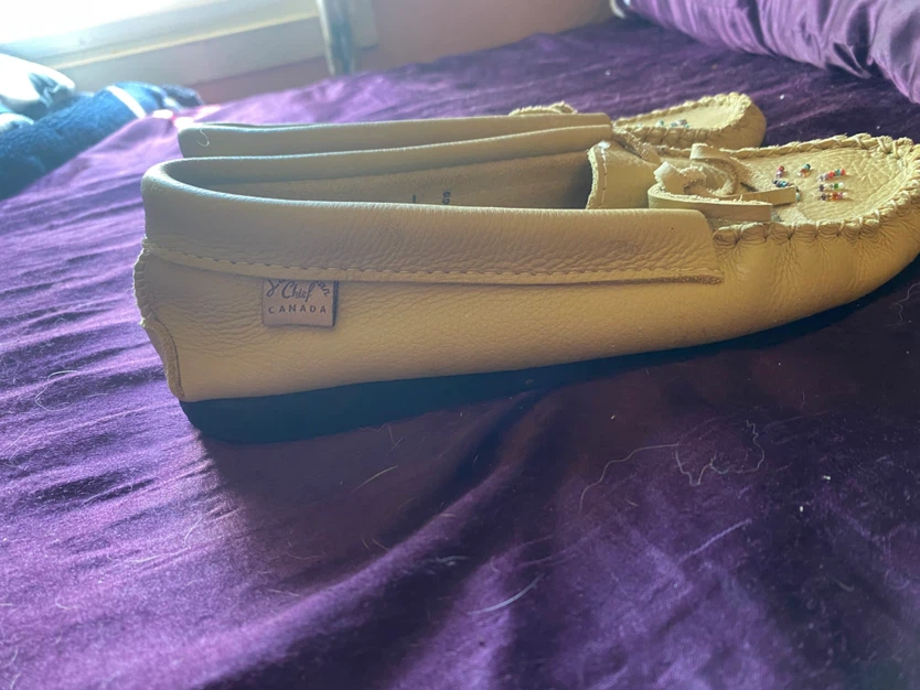 D. Chief Canada Moccasins Size L 8 - photo 4