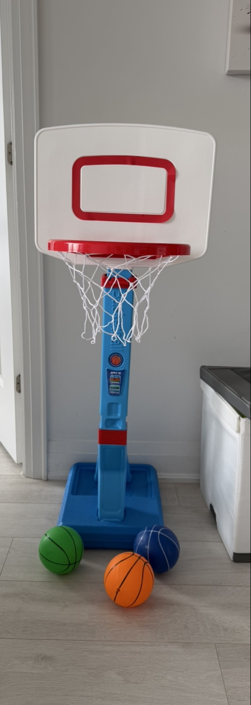 Little Tikes Easy Score Toy Basketball Hoop Set