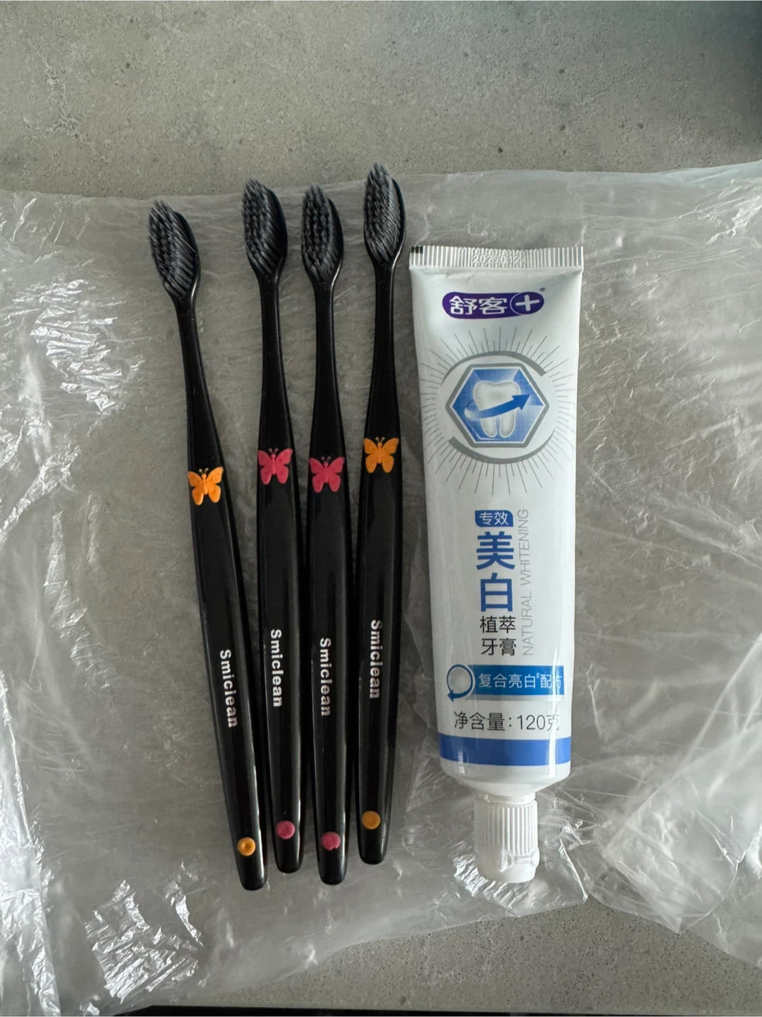 Moving sales- must go toothpaste and toothbrushes*4
