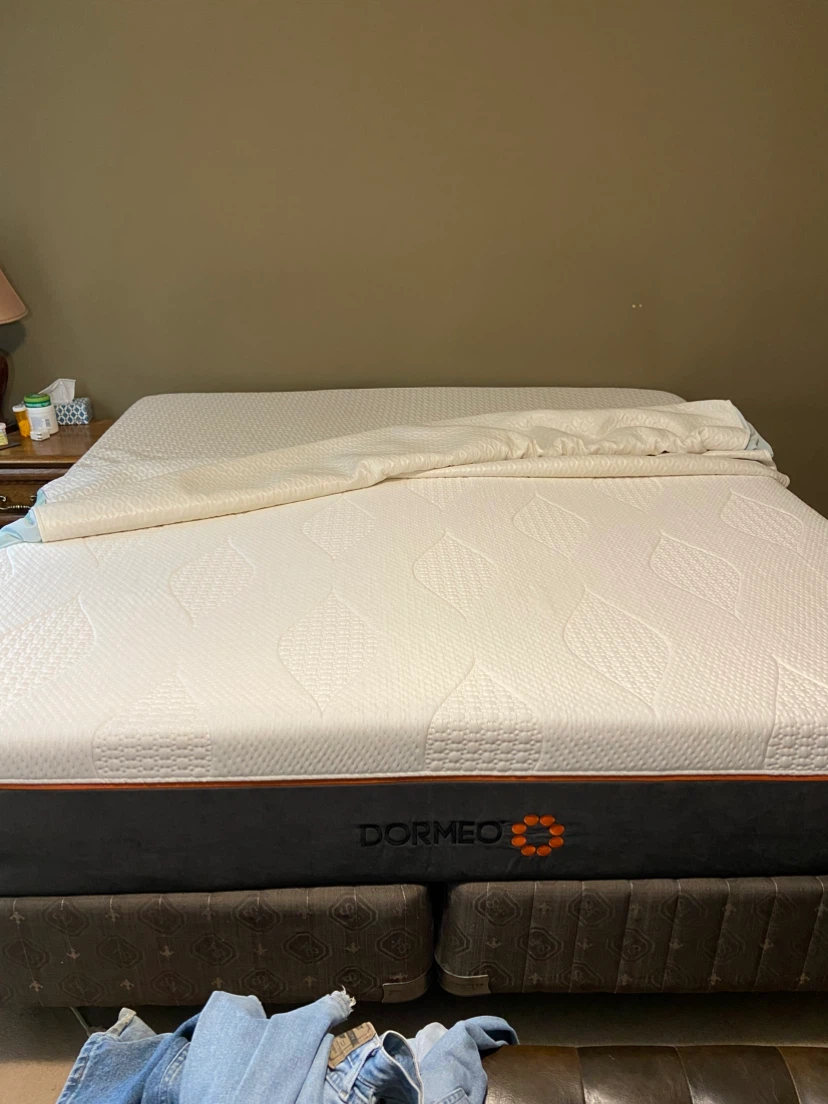 King Size Bed with Dormeo Mattress