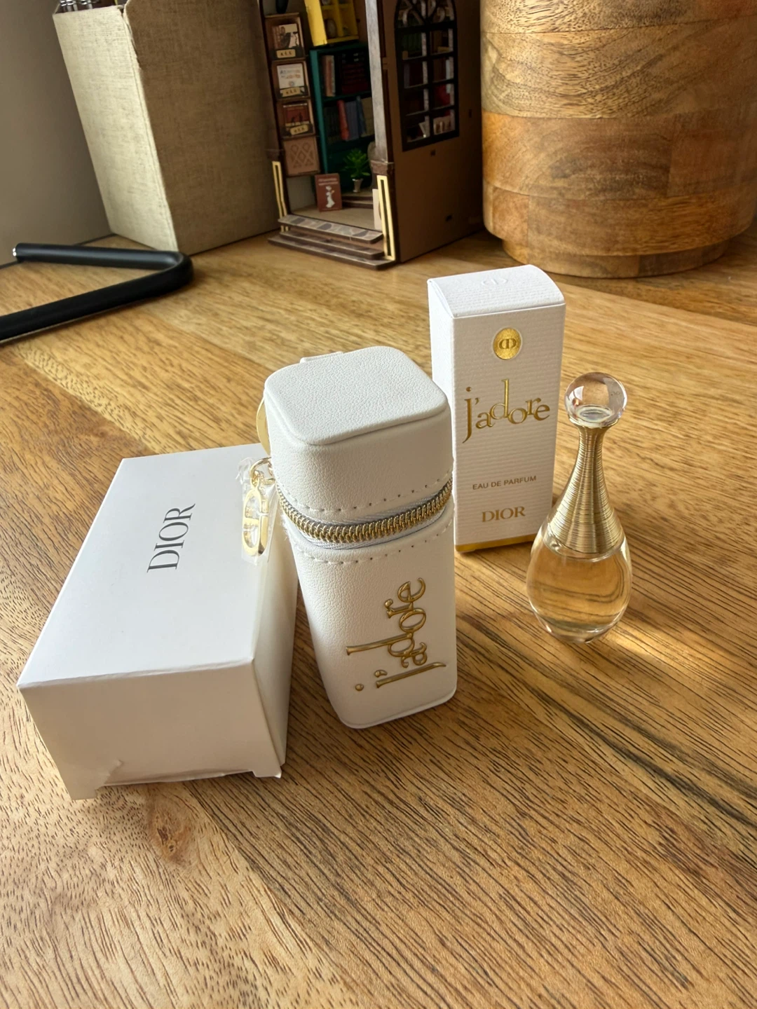 Dior J'adore Eau de Parfum Mini with Keychain Pouch - photo 3