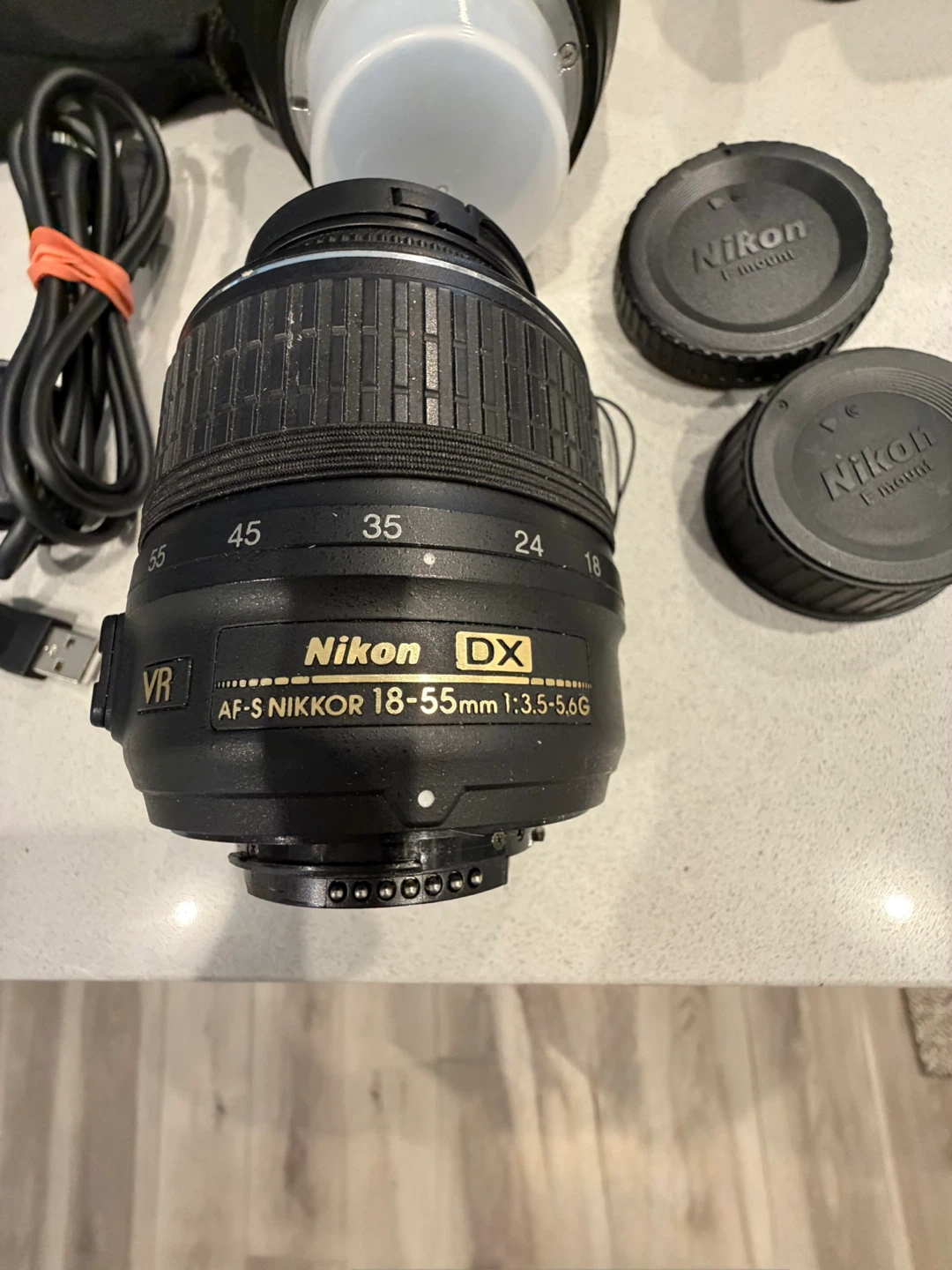 Nikon D5100, VR 18-55 mm lens case included - photo 3
