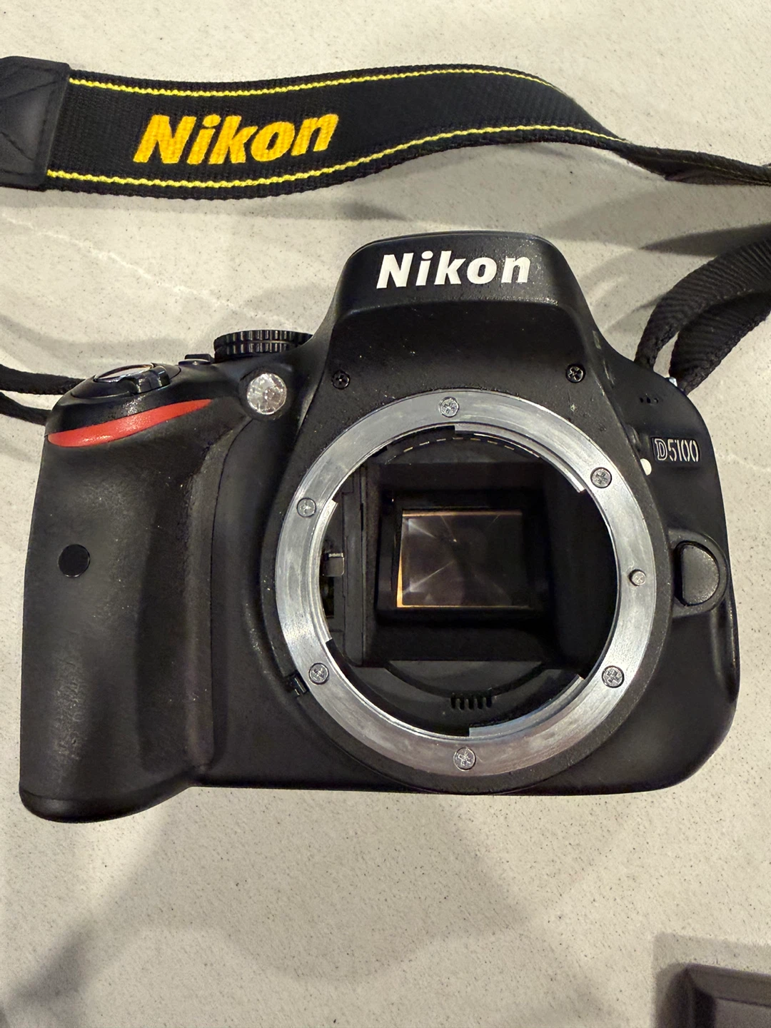 Nikon D5100, VR 18-55 mm lens case included - photo 4