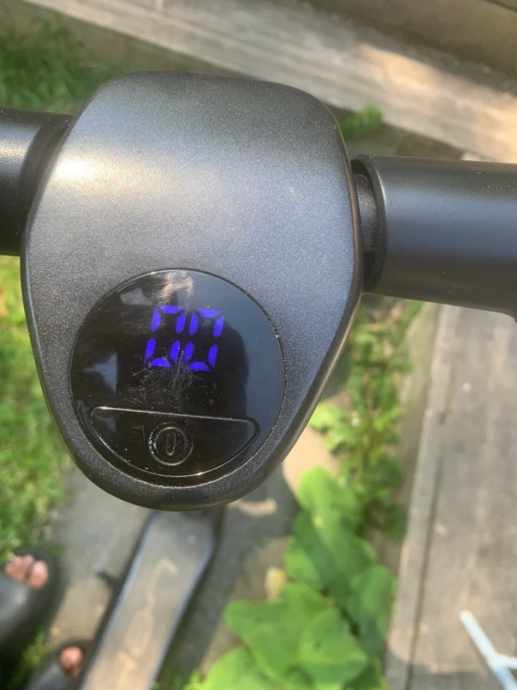 E-Scooter turns on but won’t run - photo 2