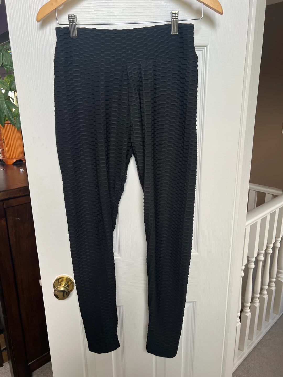 Black Leggings with Ruched Butt size large