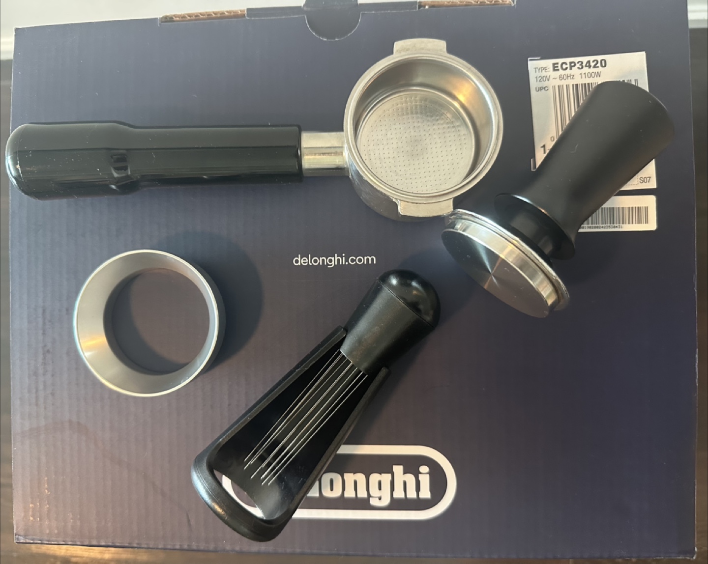 New DeLonghi espresso machine (ECP3420) + accessories - photo 3