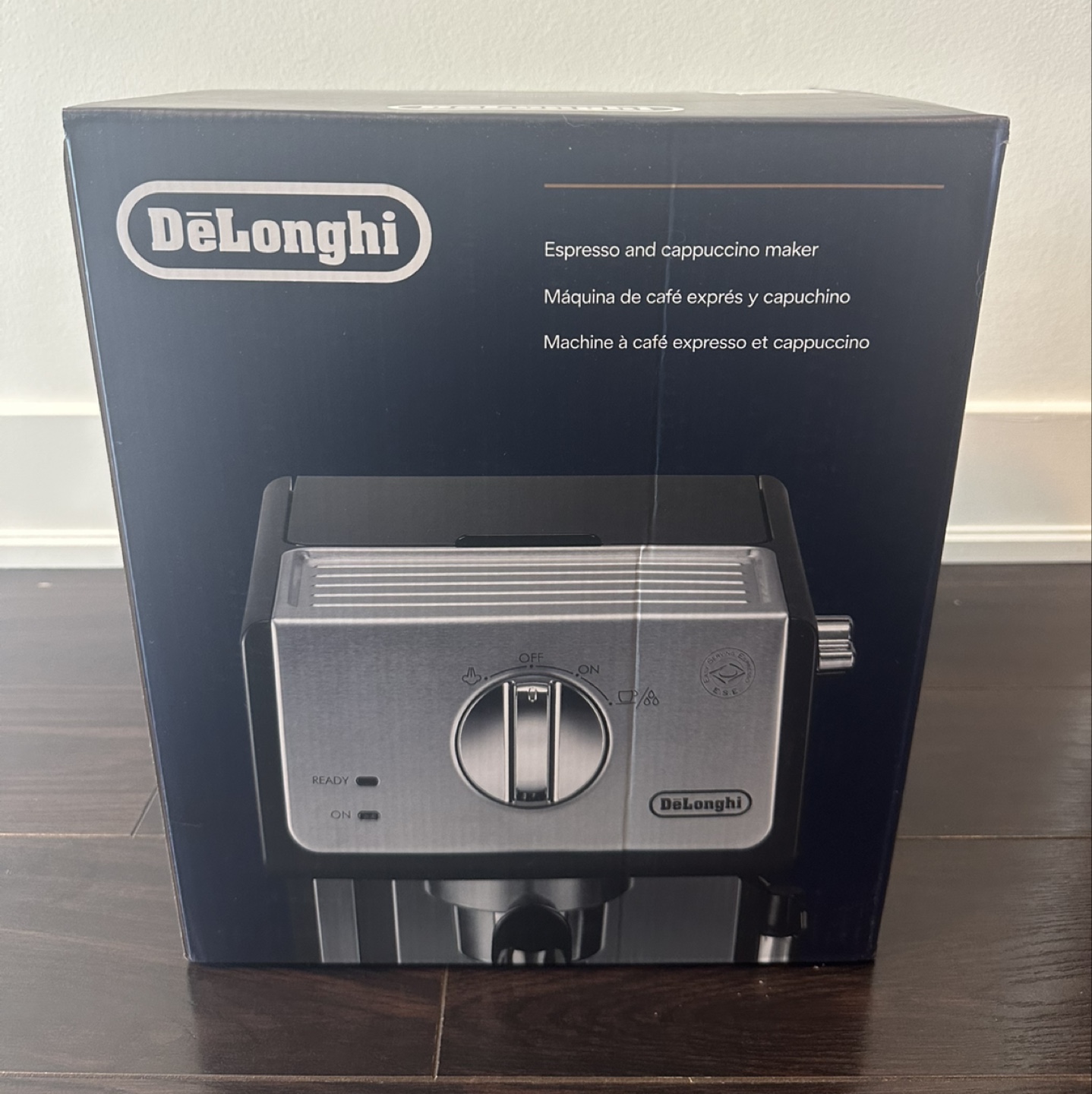 New DeLonghi espresso machine (ECP3420) + accessories