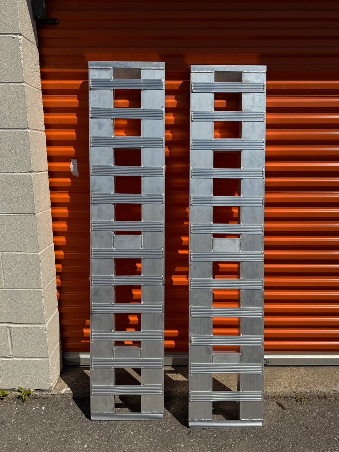 VEVOR Aluminum Loading Ramps – 6,000 lb Capacity (Pair)