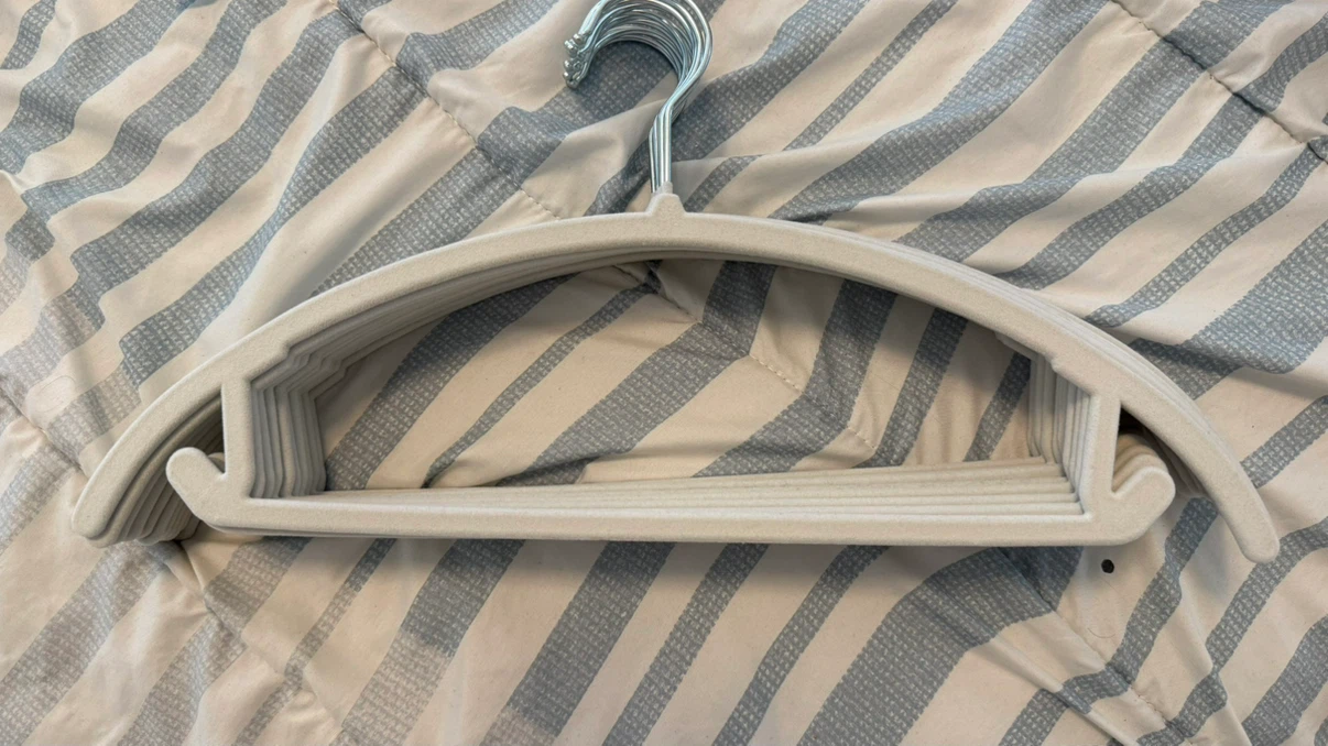 Velvet Clothes Hangers - Grey (set of 11)